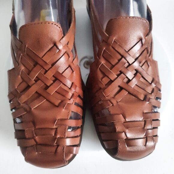 Aerosoles Sandals Size 6 Closed Toe Brown Woven Comfort Leather Huarache Flats - Picture 6 of 10